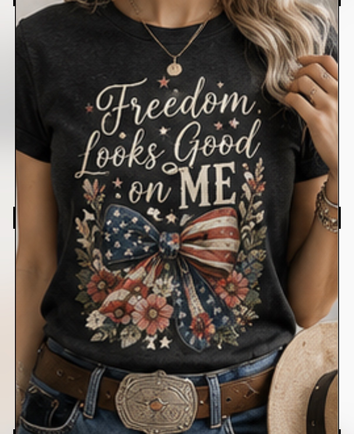 Freedom Looks Good on Me — Camiseta Memorial Day